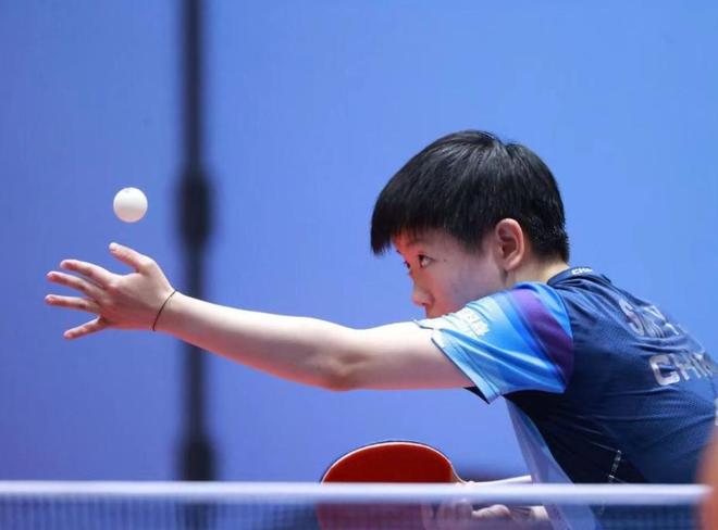 手感冰凉！浓眉未伤退半场0分还要追溯到近10年前