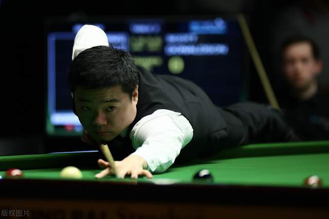 赫内斯谈拜仁明年目标：国内双冠王，在欧冠尽可能走远一些