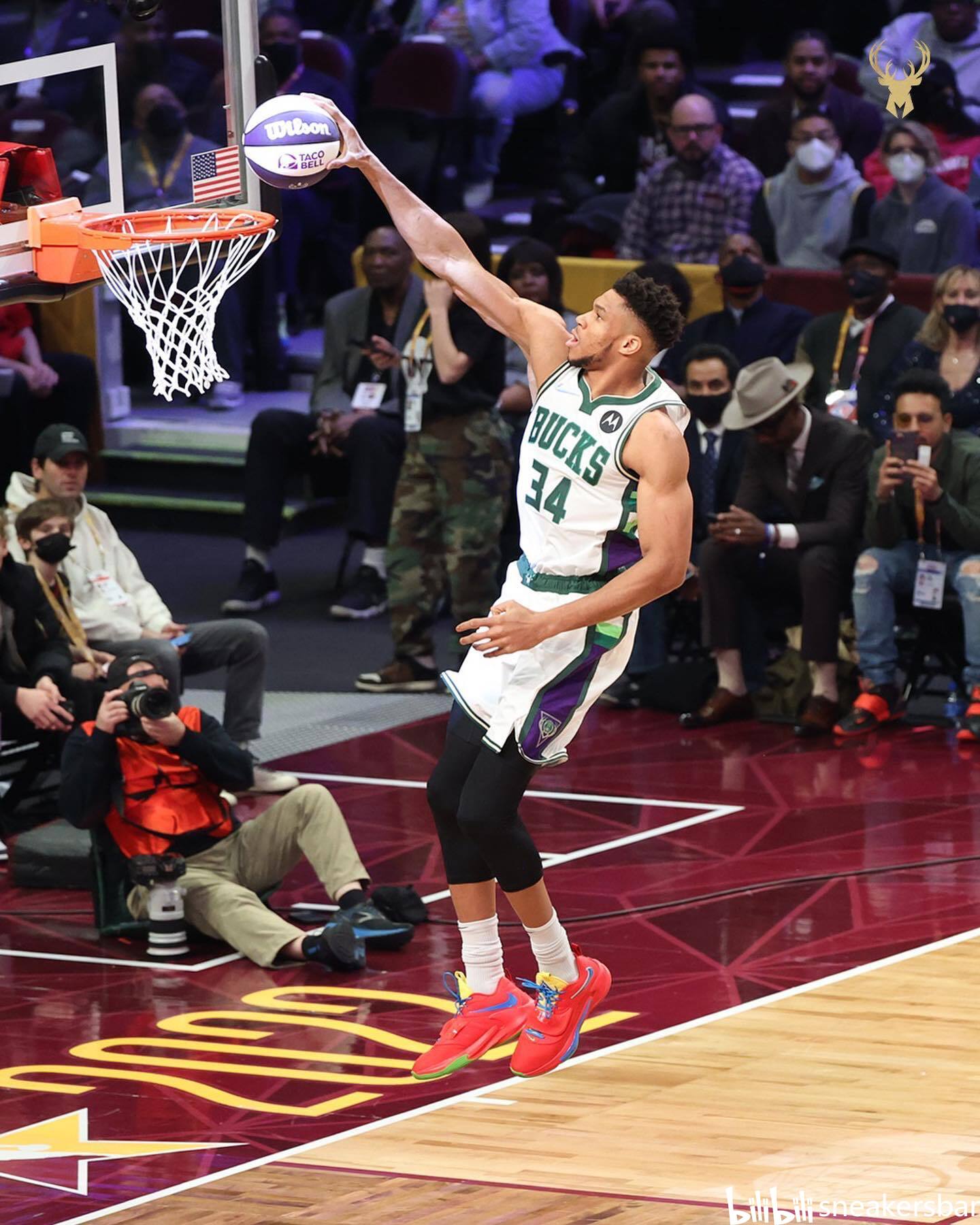 地融入球队 地融入球队